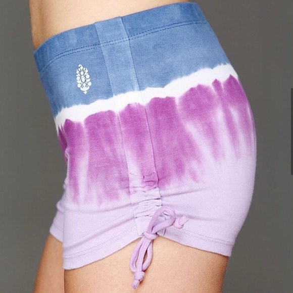 SoLow x Free People Movement tie dye cycle shorts Sz M FLAWED - Picture 4 of 7
